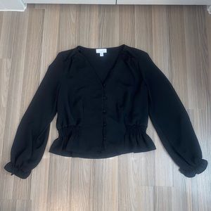 TOPSHOP BLOUSE black with buttons on the front and sinches, like new condition!!